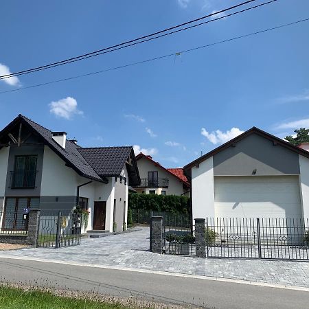 Cozy 2-Bedroom Vacation Apartment With Entire Top Floor Gaj  Exterior photo